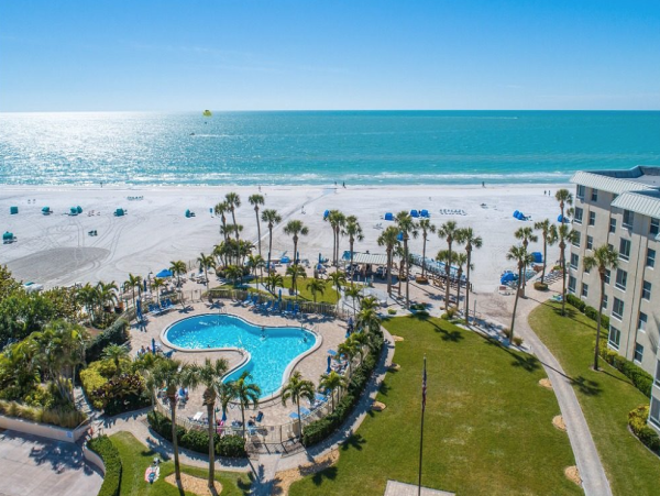 Communal Pool at this Two Bedroom Beach Condo Sleeps 6
