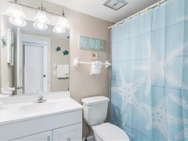 Communal Pool at this Two Bedroom Beach Condo Sleeps 6