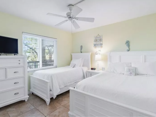 Communal Pool at this Two Bedroom Beach Condo Sleeps 6