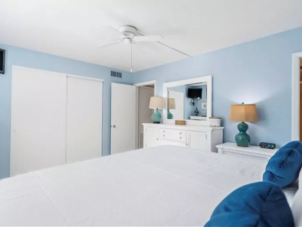 Communal Pool at this Two Bedroom Beach Condo Sleeps 6
