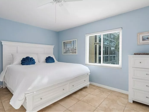 Communal Pool at this Two Bedroom Beach Condo Sleeps 6