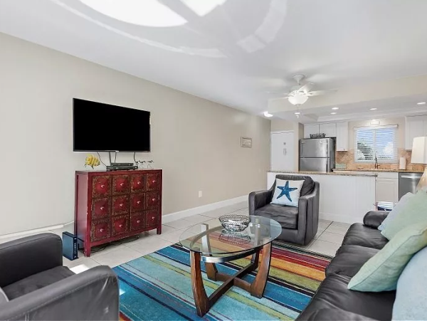 Communal Pool at this Two Bedroom Beach Condo Sleeps 6