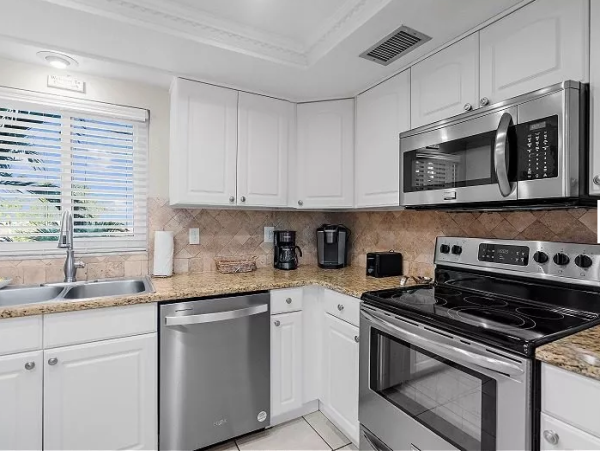 Communal Pool at this Two Bedroom Beach Condo Sleeps 6