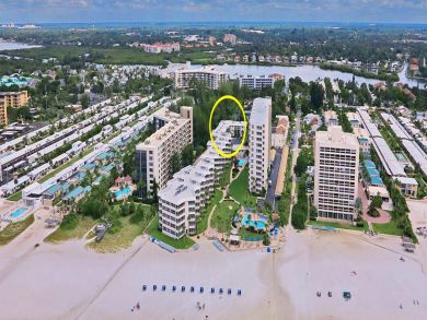 Lovely 2 bed 2 ba Condo - located on the #1 beach