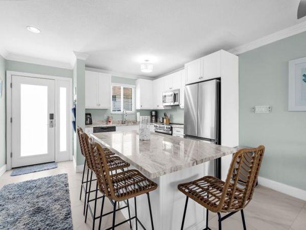 Two Bedroom Siesta Key Rental Accommodation Sleeps Six Guest