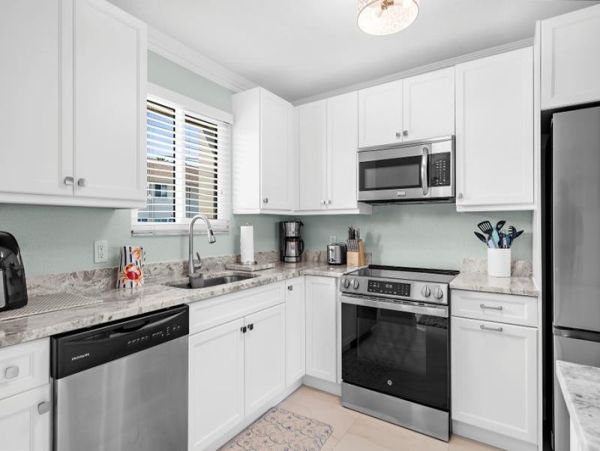 Two Bedroom Siesta Key Rental Accommodation Sleeps Six Guest