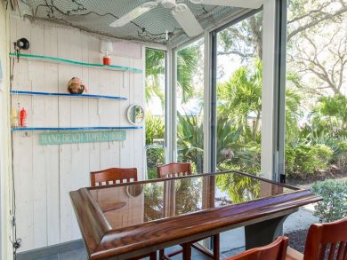 Screened Lanai with Table & Chairs