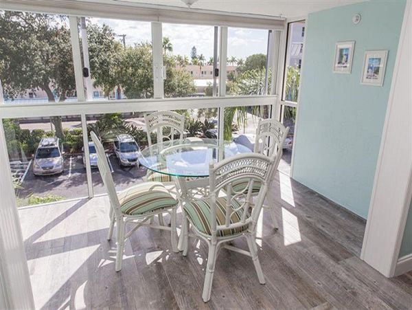 Siesta Key Two Bedroom Gulf Front Vacation Rental Condo