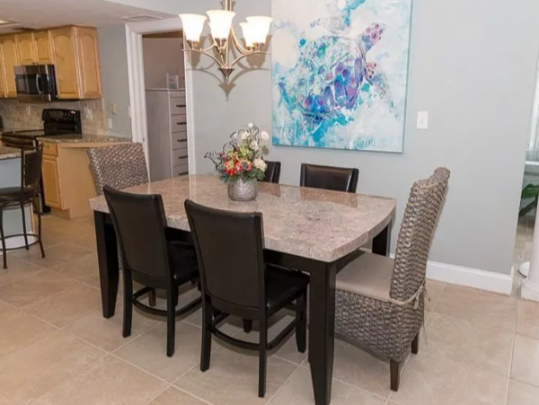 Partial Ocean Views from this Lovely Condo in Siesta Key
