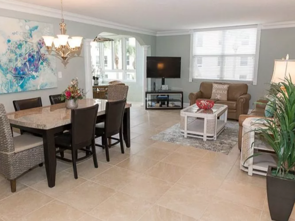Partial Ocean Views from this Lovely Condo in Siesta Key