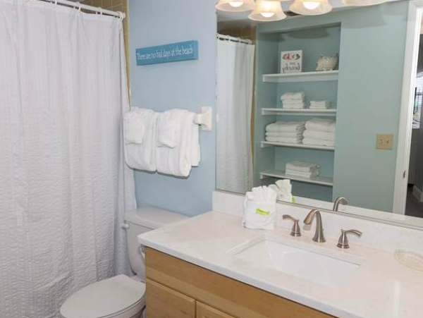 Two Bedroom Beach Condo Sleeps Six Guests