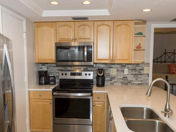 Two Bedroom Beach Condo Sleeps Six Guests
