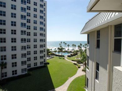 Pool & Beach View
