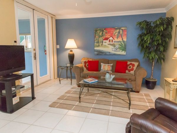 One Bedroom Beach Vacation Rental Siesta Key with Pool