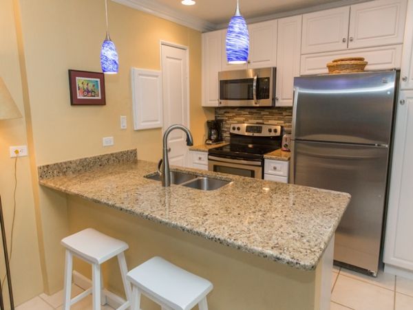 One Bedroom Beach Vacation Rental Siesta Key with Pool