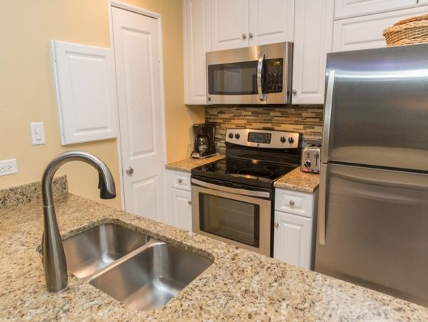 One Bedroom Beach Vacation Rental Siesta Key with Pool