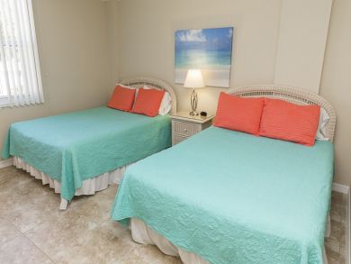 Lovely Siesta Key Vacation Condo in Resort Setting