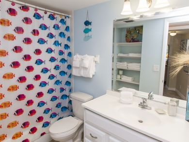 Lovely Siesta Key Vacation Condo in Resort Setting