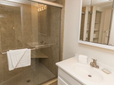 Lovely Siesta Key Vacation Condo in Resort Setting