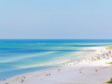 Lovely Siesta Key Vacation Condo in Resort Setting