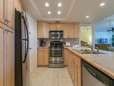 Two Bedroom Vacation Rental Siesta Key Partial Views of Gulf - additional view, photo 5