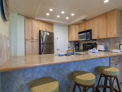 Two Bedroom Vacation Rental Siesta Key Partial Views of Gulf - additional view, photo 4