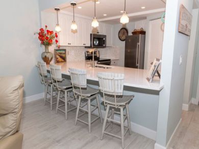 Great Value Siesta Key Condo Rental Sleeps Six Views of Gulf