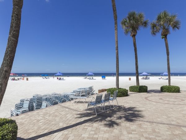 Beachfront Remodeled and All Upgraded A Great Rental