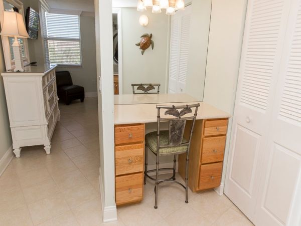 Gulf front condo unit