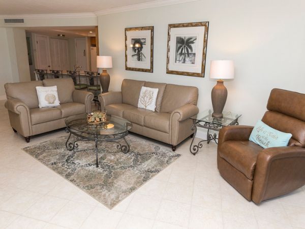 Gulf front condo unit