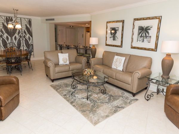 Gulf front condo unit