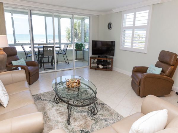 Gulf front condo unit