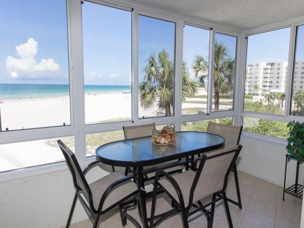Gulf front condo unit