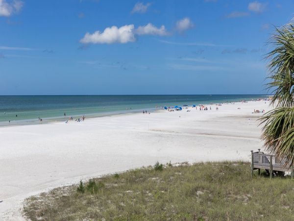 Gulf front condo unit