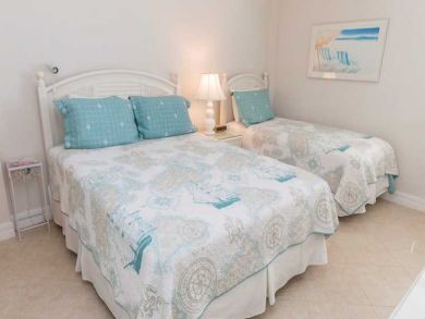 Siesta Key Vacation Rental Accommodations on Beach