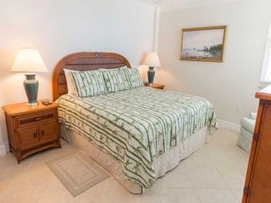 Siesta Key Vacation Rental Accommodations on Beach
