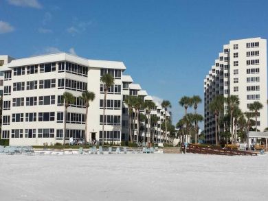 Enjoy  Views of the Gulf from this Two Bedroom Siesta Condo