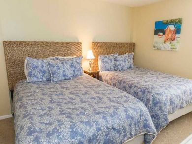 Guest Bedroom with Two Queen Beds Guest Bedroom with Two Queen Beds