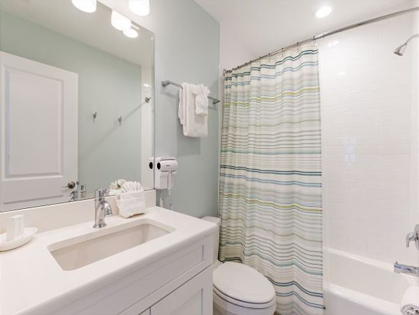 Siesta Key Vacation Rental - Renovated Gulf Side Condo with Pool