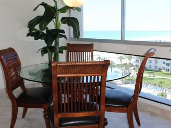 Siesta Key Lovely Renovated Condo Sunset Views