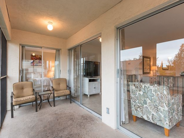 Two Bedroom Vacation Rental Siesta Key Pool & Amenities!
