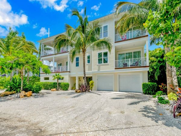 Luxury Anna Maria Island 7 Bedroom Vacation Rental Sleeps 18