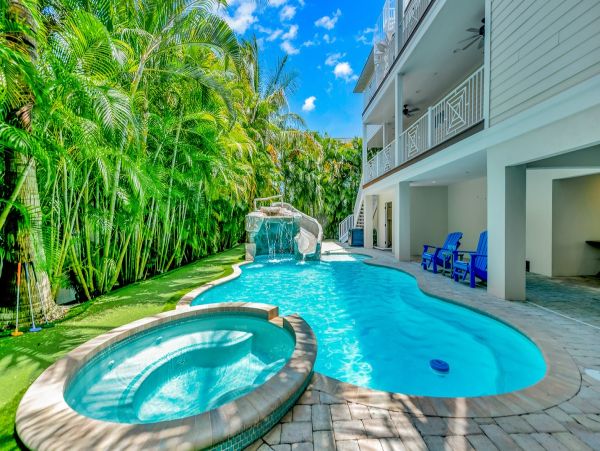Luxury Anna Maria Island 7 Bedroom Vacation Rental Sleeps 18