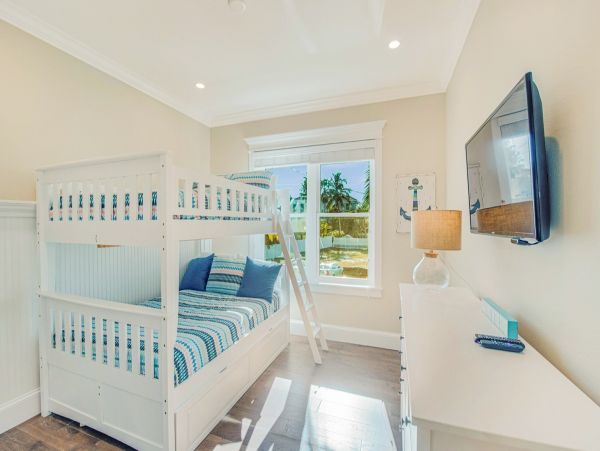 Luxury Anna Maria Island 7 Bedroom Vacation Rental Sleeps 18