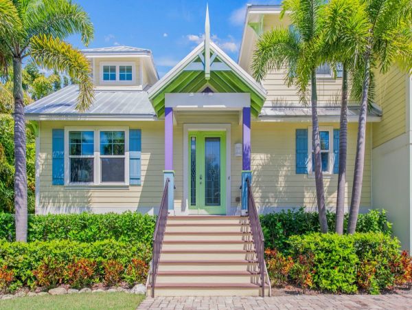 Anna Maria Island Luxury Home With Pool Two Blocks to Beach