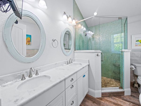 Anna Maria Island Luxury Home With Pool Two Blocks to Beach