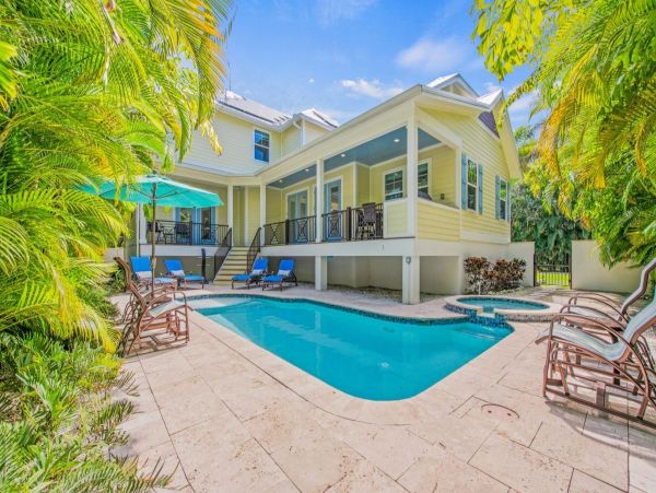 Anna Maria Island Luxury Home With Pool Two Blocks to Beach