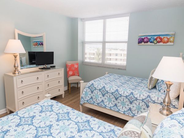 Gulf Front Siesta Key Vacation Condo Two Bedroom