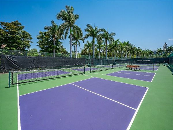 Siesta Key Vacation Rental Condo - Luxury 2-Bed Gulf View Condo