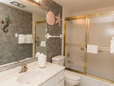 Siesta Key 2 Bedroom Beach Front Vacation Rental Sleeps 4